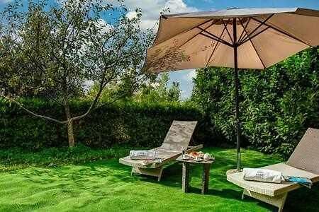 מסה לוברנסה Gocce Villas - Villa De Flores Country Style Villa With Pool מראה חיצוני תמונה