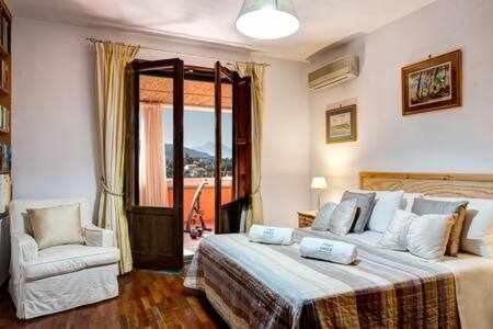 מסה לוברנסה Gocce Villas - Villa De Flores Country Style Villa With Pool מראה חיצוני תמונה