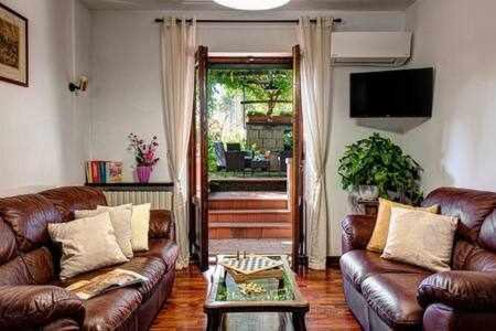 מסה לוברנסה Gocce Villas - Villa De Flores Country Style Villa With Pool מראה חיצוני תמונה