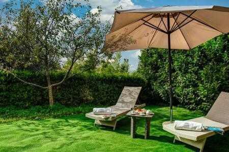 מסה לוברנסה Gocce Villas - Villa De Flores Country Style Villa With Pool מראה חיצוני תמונה