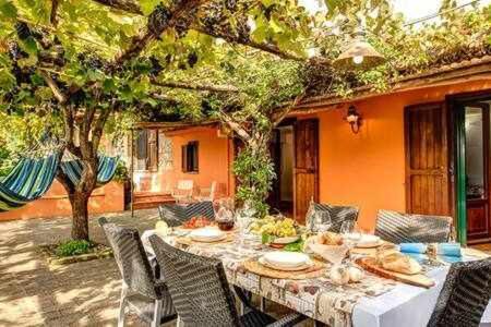מסה לוברנסה Gocce Villas - Villa De Flores Country Style Villa With Pool מראה חיצוני תמונה