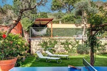 מסה לוברנסה Gocce Villas - Villa De Flores Country Style Villa With Pool מראה חיצוני תמונה